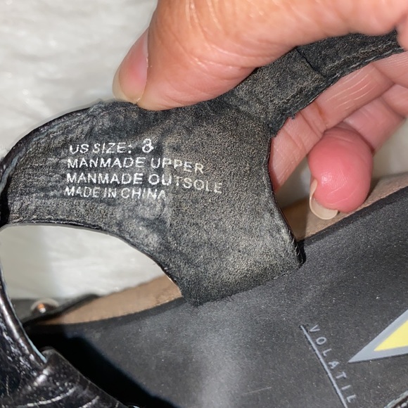 Volatile wedge sandals - Picture 3 of 5